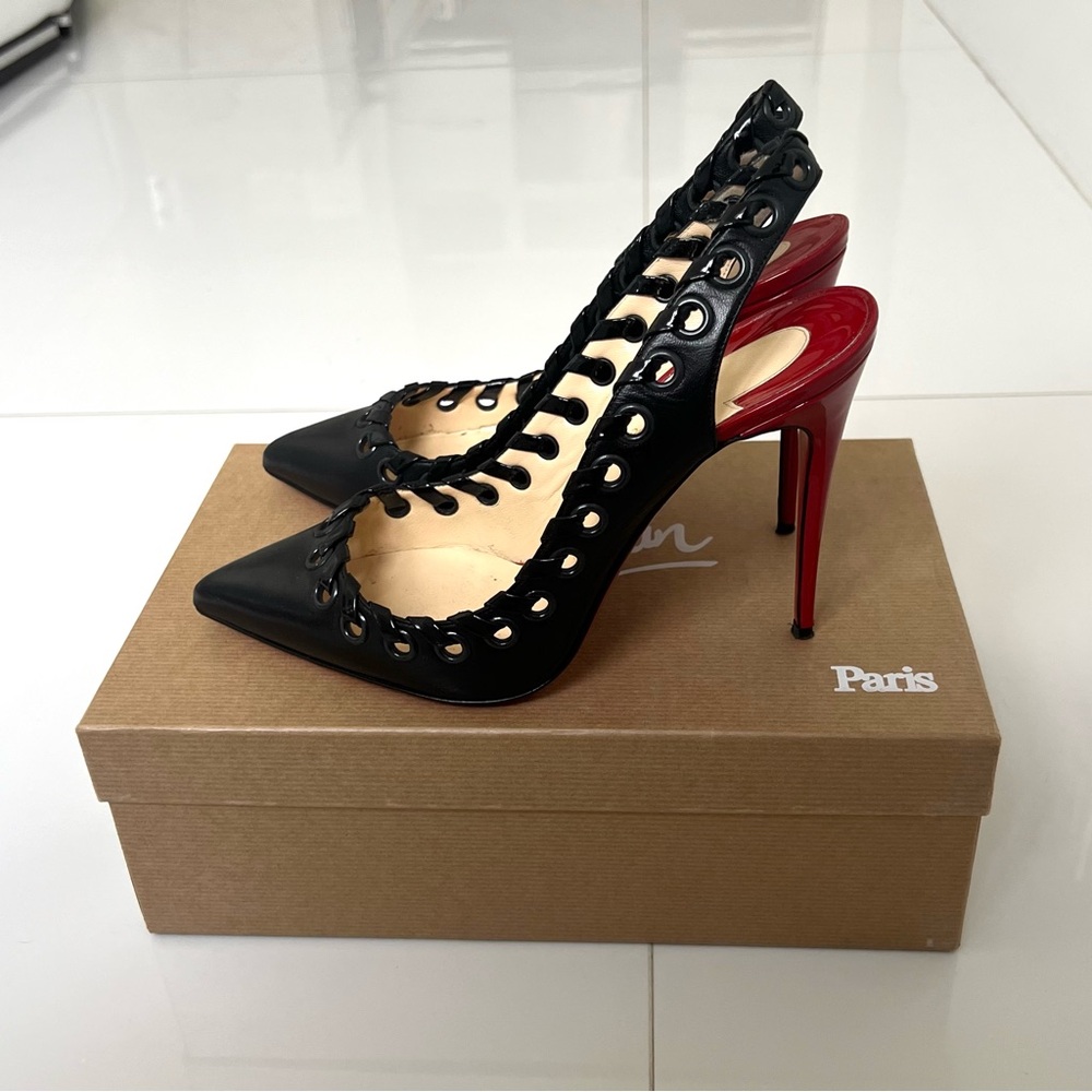 Christian Louboutin Ostri Sling